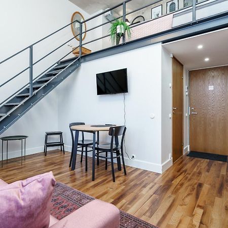 Dream Stay - Modern City Centre Lofts With Self Check-In Tallin Zewnętrze zdjęcie