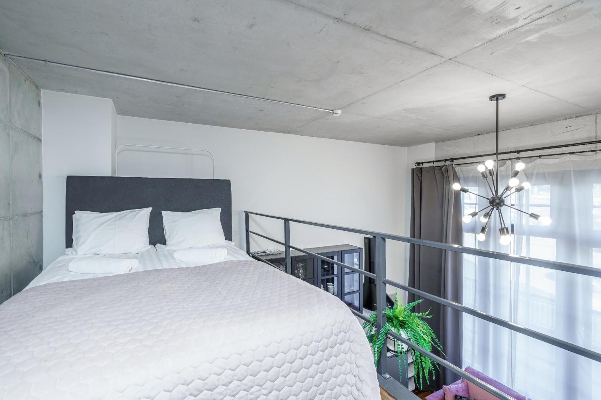 Dream Stay - Modern City Centre Lofts With Self Check-In Tallin Zewnętrze zdjęcie